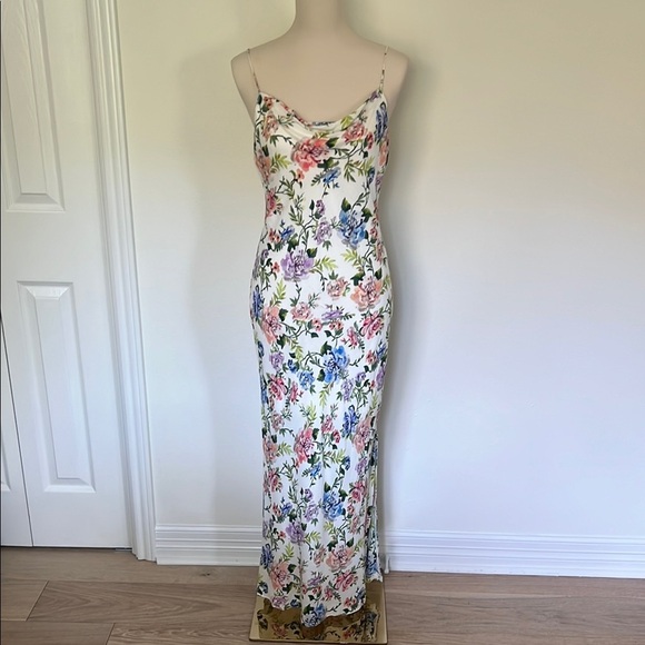 NWT Alice + Olivia Harmony Gardenia Floral Maxi Slip Dress Size 8 - Picture 3 of 9